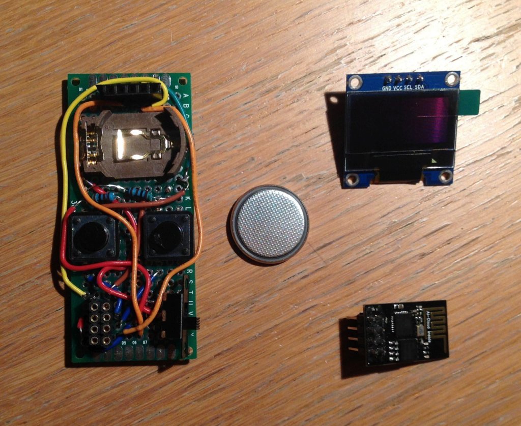 oled mini quiz dettaglio esp8266 smontato